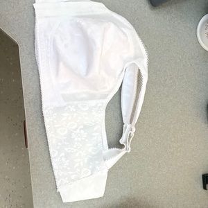 Playtex white bra